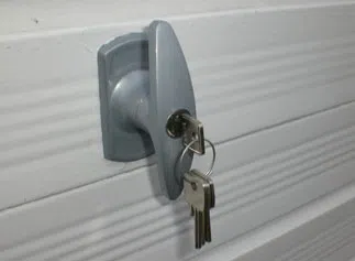 Seattle Emergency Lock & Key Seattle, WA 206-317-8081 - 6a-Garage-Door-Locks